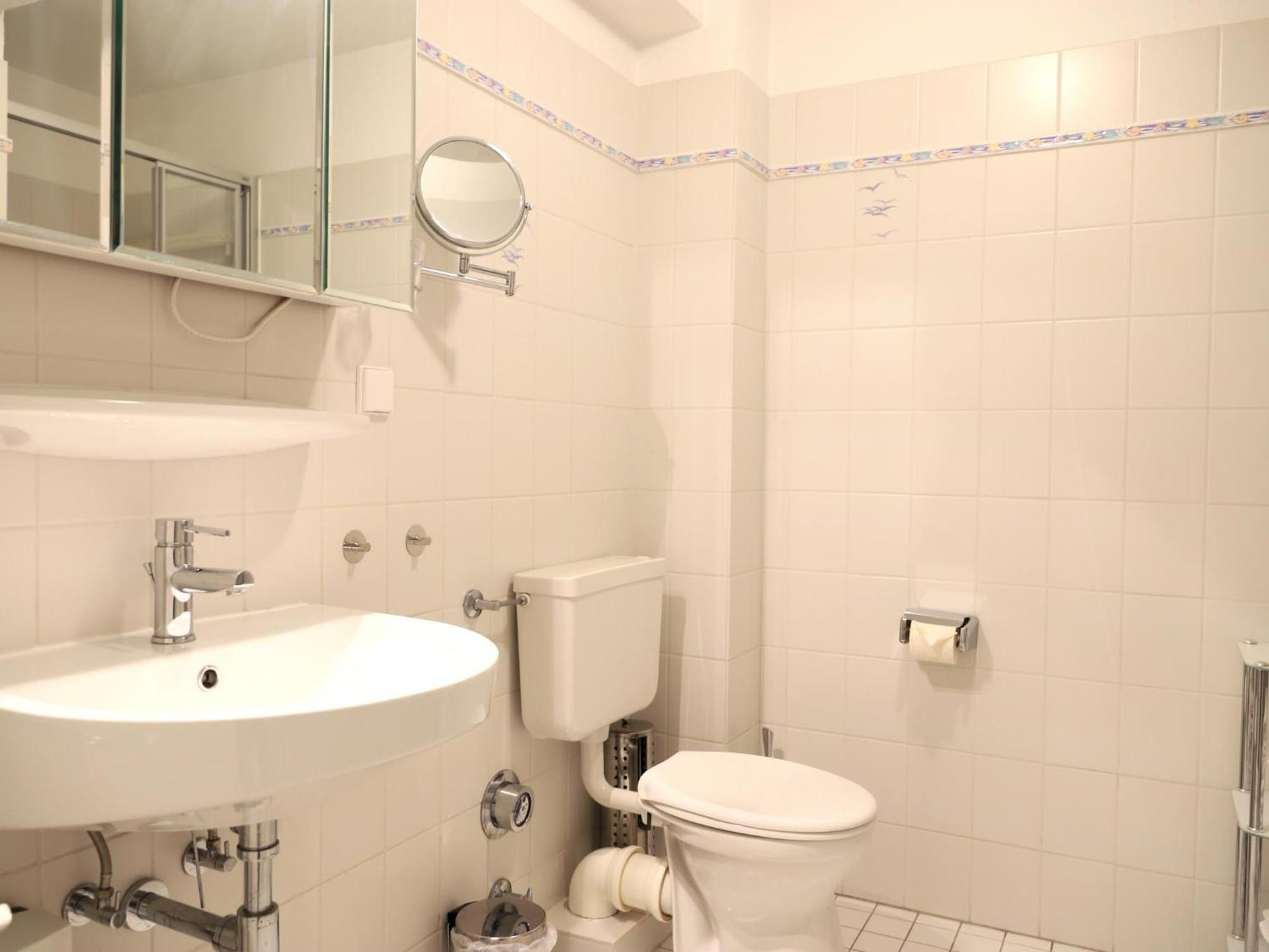 Apartamento Ruhig Gelegenes Haus Am Ortseingang Von Wenningstedt Exterior foto